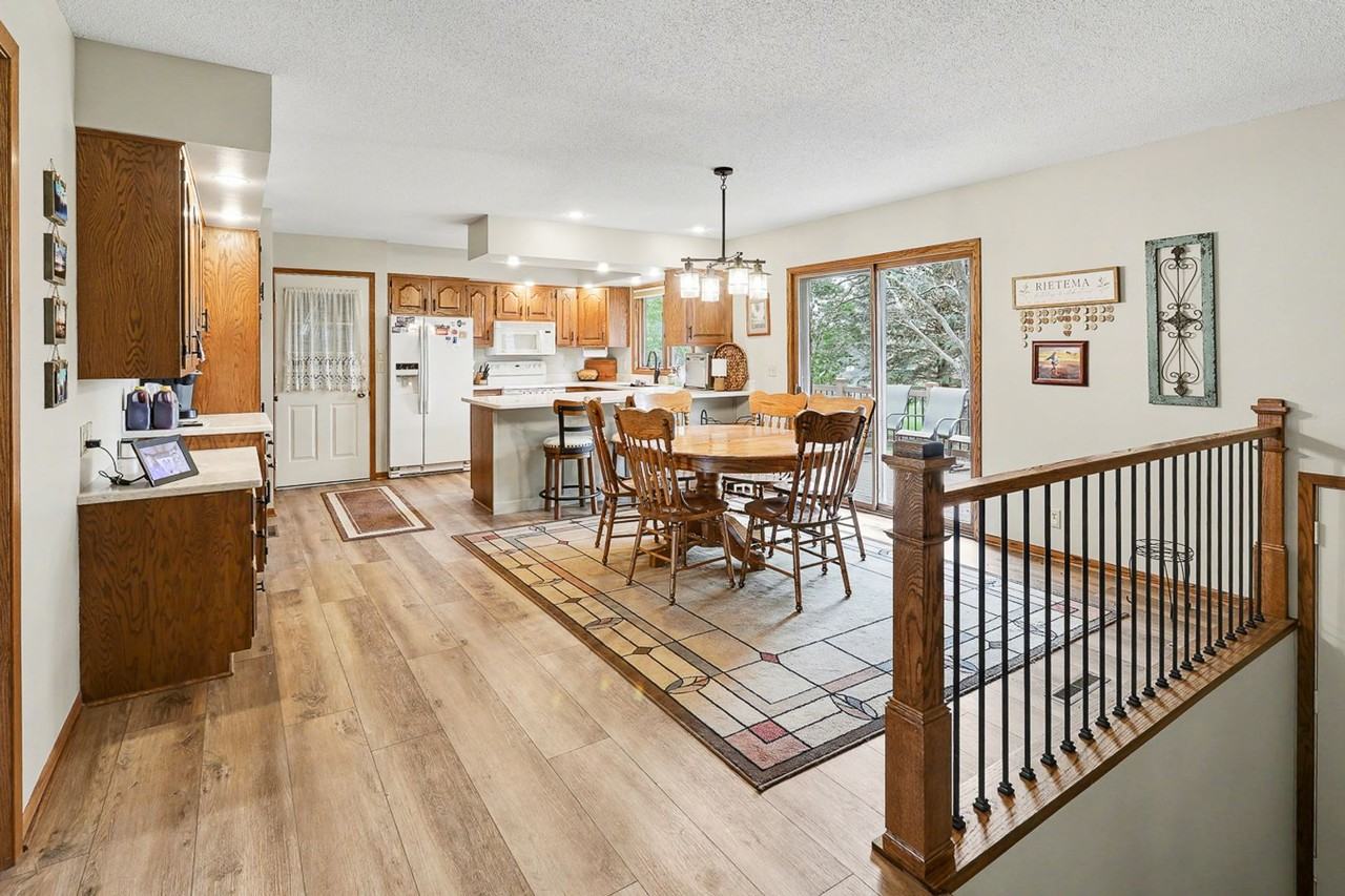 1428 Edgewood Dr - Photo 7 of 25