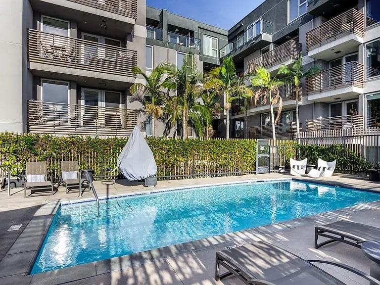 Picasso Brentwood - Photo 5 of 21