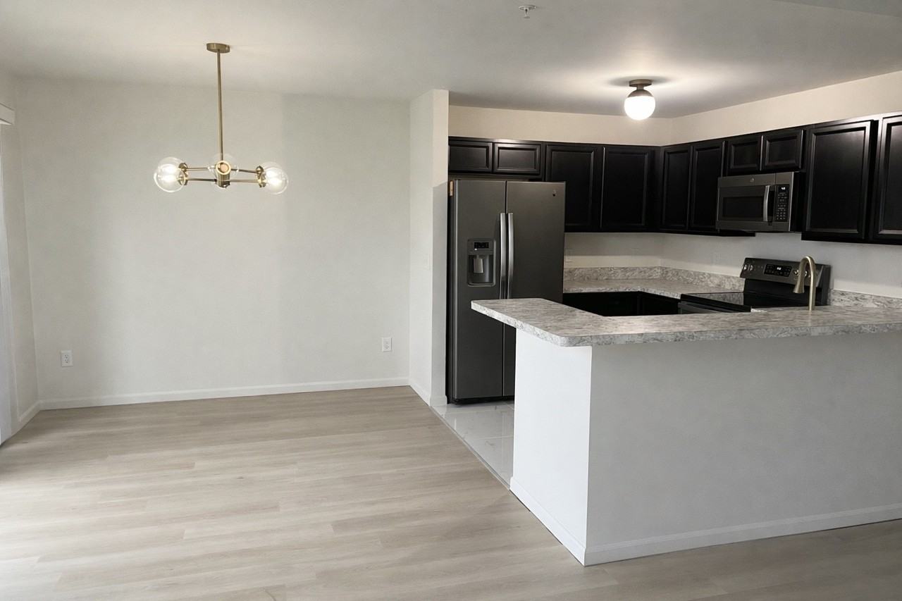 51843 E Pointe Ln #24 - Photo 2 of 16