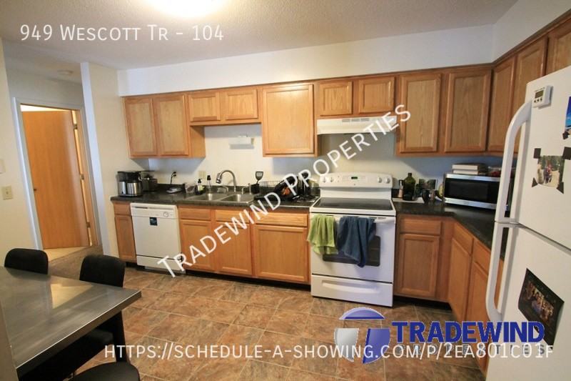 949 Wescott Trl #104 - Photo 2 of 15