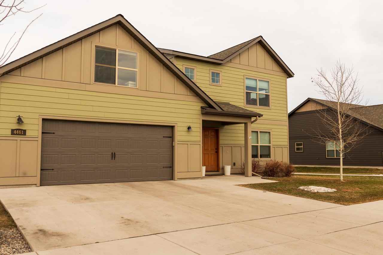 4461 Glenwood Dr #NA - Photo 2 of 17