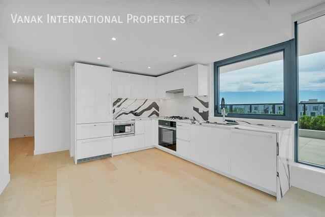 135 13th St E - Photo 3 of 28