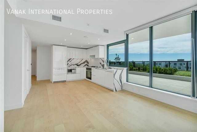 135 13th St E - Photo 6 of 28