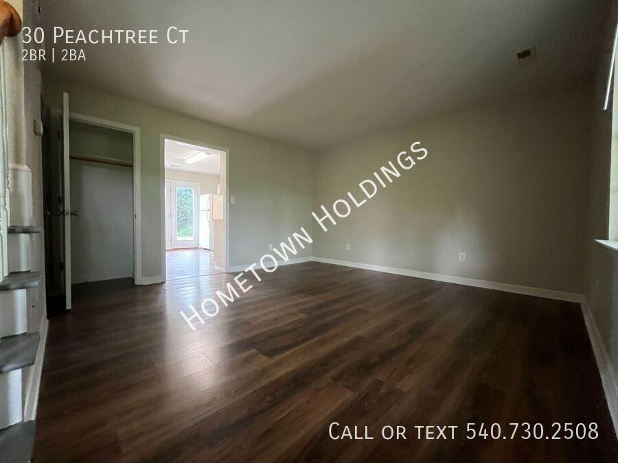 30 Peachtree Ct - Photo 2 of 13