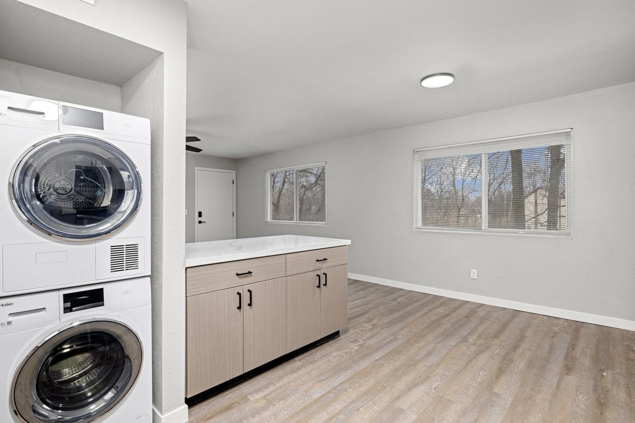 50 Devon Ct #B12 - Photo 5 of 15