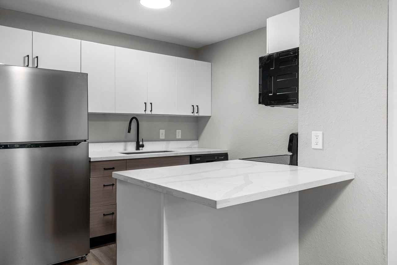 50 Devon Ct #C7 - Photo 2 of 15