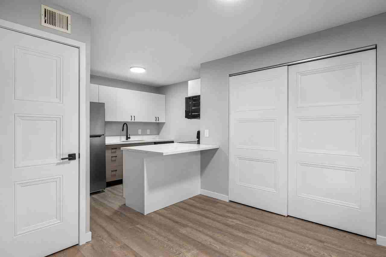 50 Devon Ct #C7 - Photo 5 of 15