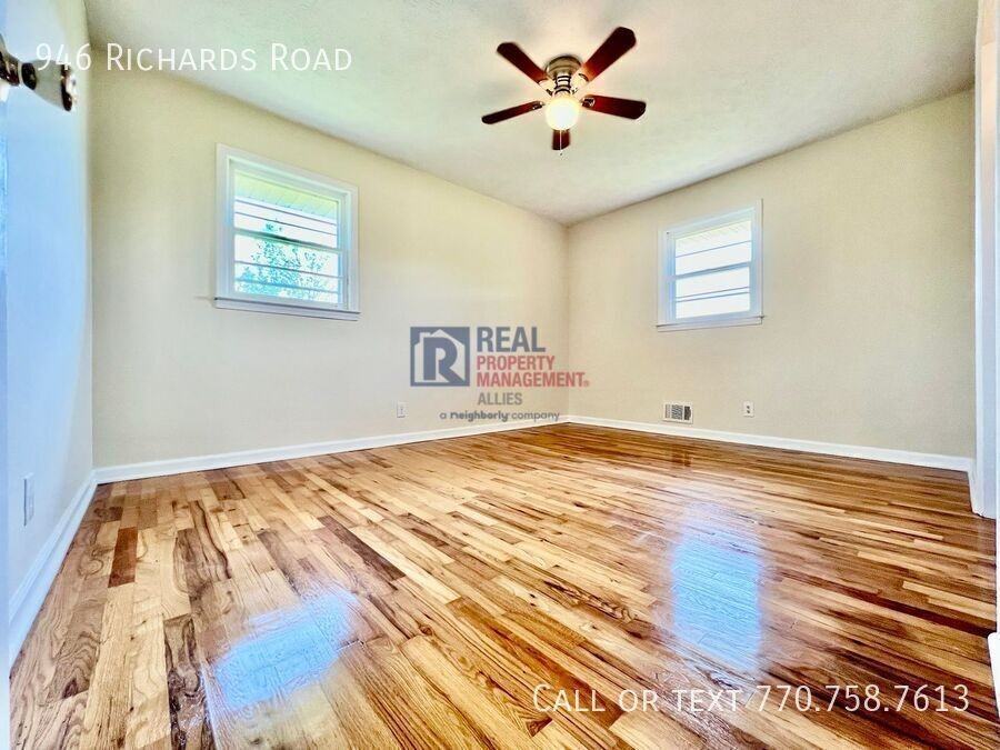 946 Richards Rd Ne - Photo 4 of 13