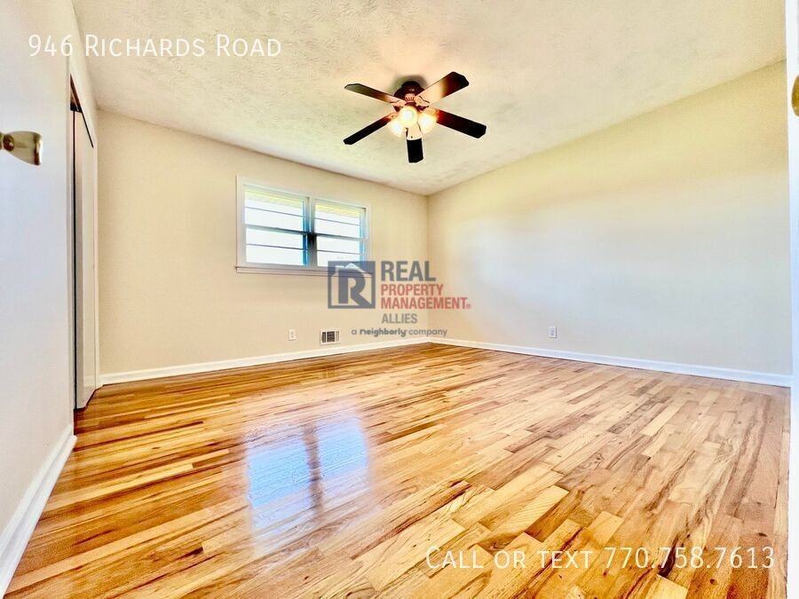 946 Richards Rd Ne - Photo 6 of 13