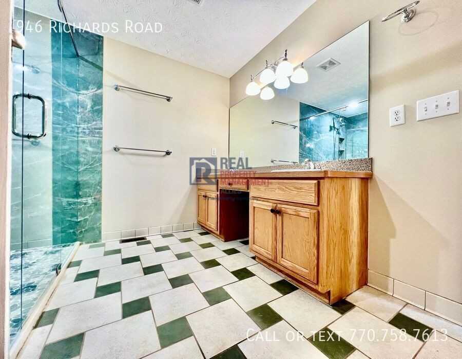 946 Richards Rd Ne - Photo 7 of 13