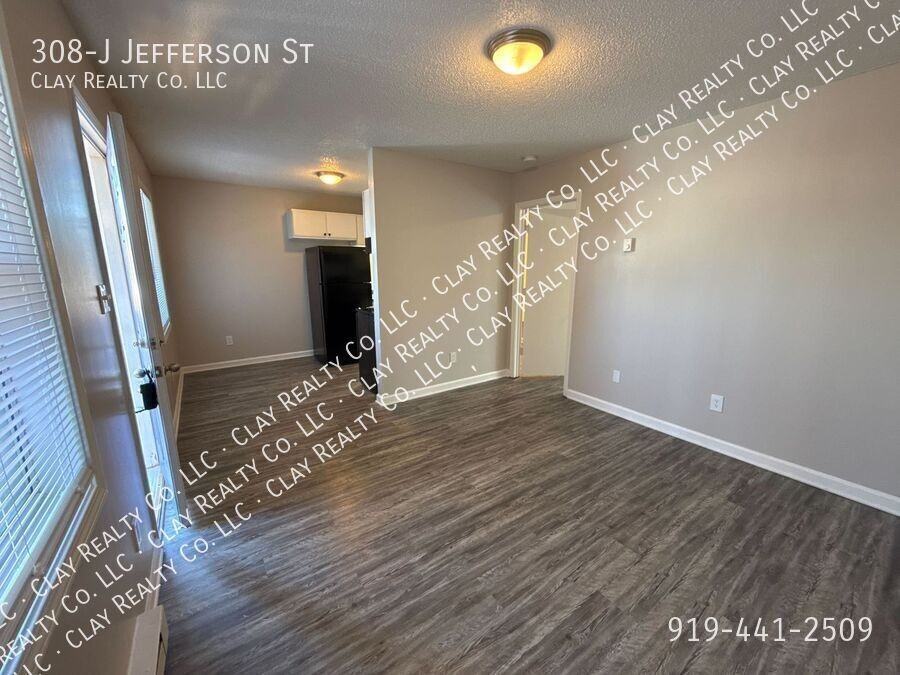 308 Jefferson St Apt J - Photo 6 of 21