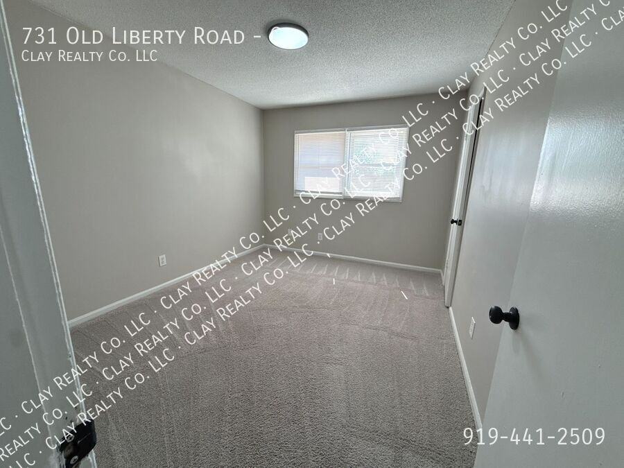 731 Old Liberty Rd #C - Photo 3 of 12
