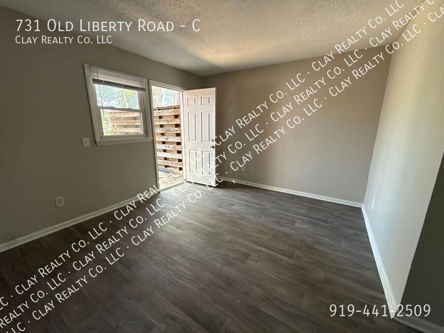 731 Old Liberty Rd #C - Photo 5 of 12