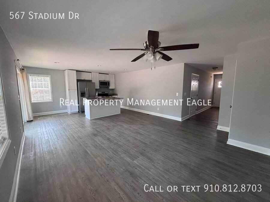 567 Stadium Dr - Photo 5 of 19