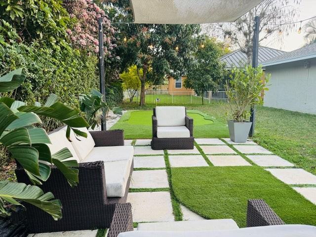 1774 Primrose Lane - Photo 3 of 7