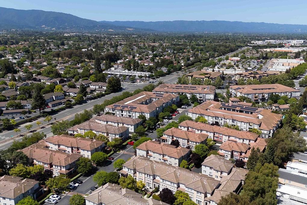 Bella Villagio - Photo 4 of 27