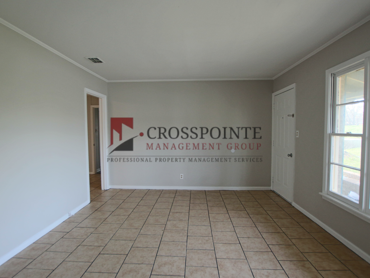 1712 Redbud Ave - Photo 2 of 21