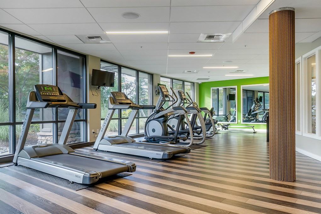 Wharfside Pointe - Photo 4 of 36