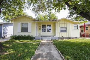 featured image of 2818 E Houston St