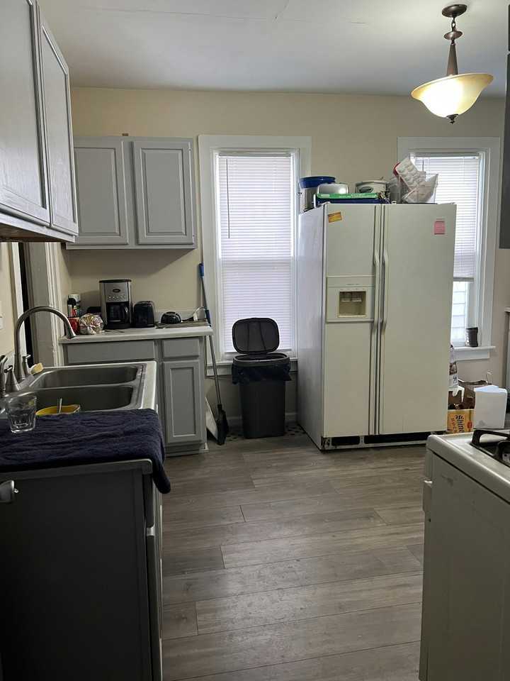 935 Prospect Avenue Northeast, Unit 1B - Photo 6 of 11