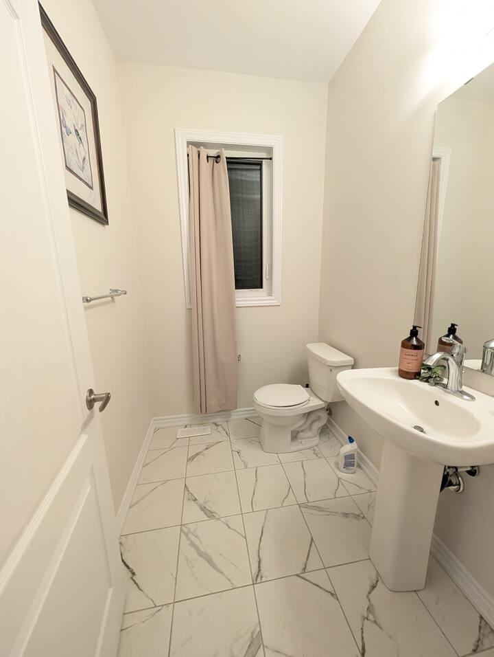 11 Victory Drive - Photo 3 of 16