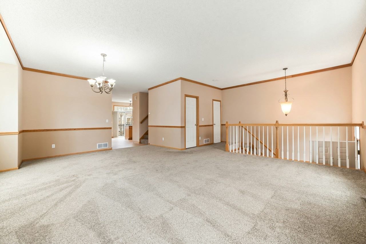 15726 Frisian Lane - Photo 7 of 46