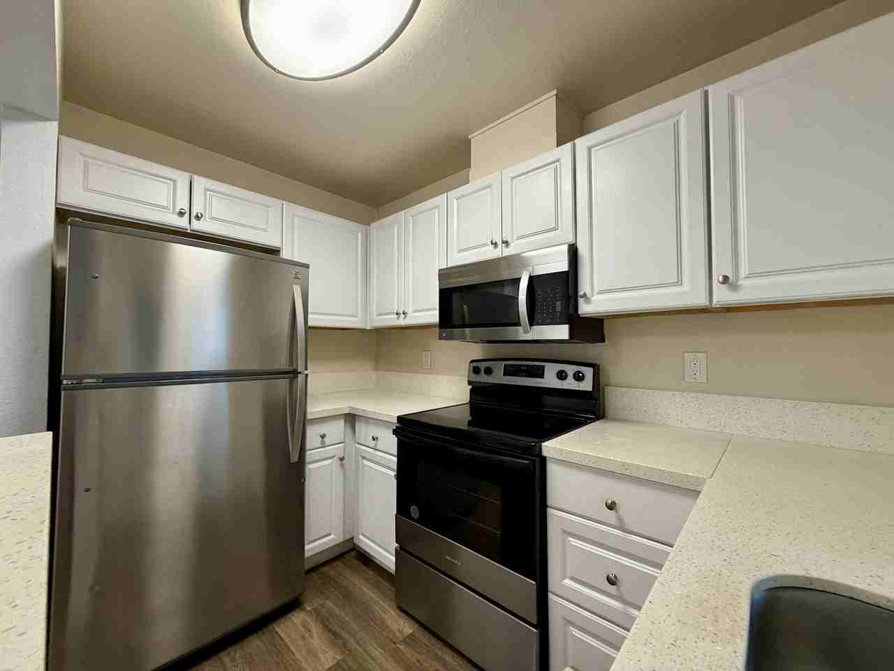 3238 Ashford Street - Photo 4 of 20