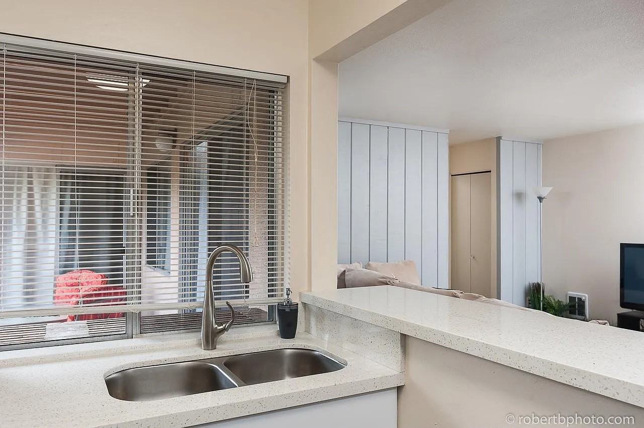 3238 Ashford Street - Photo 5 of 20