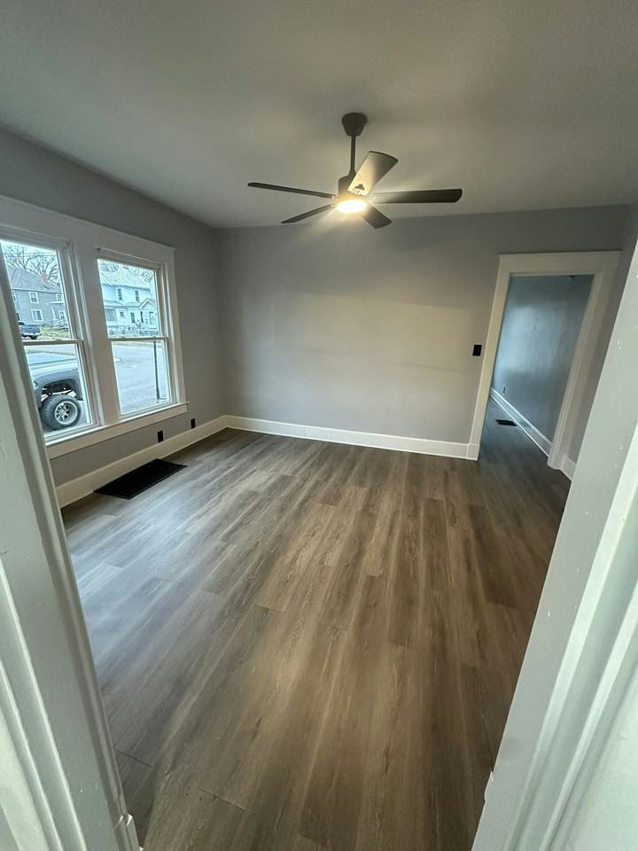 1400 Woodlawn Avenue, Unit 1400 Woodlawn - Photo 5 of 14