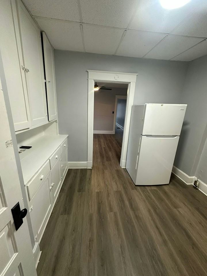 1400 Woodlawn Avenue, Unit 1400 Woodlawn - Photo 6 of 14