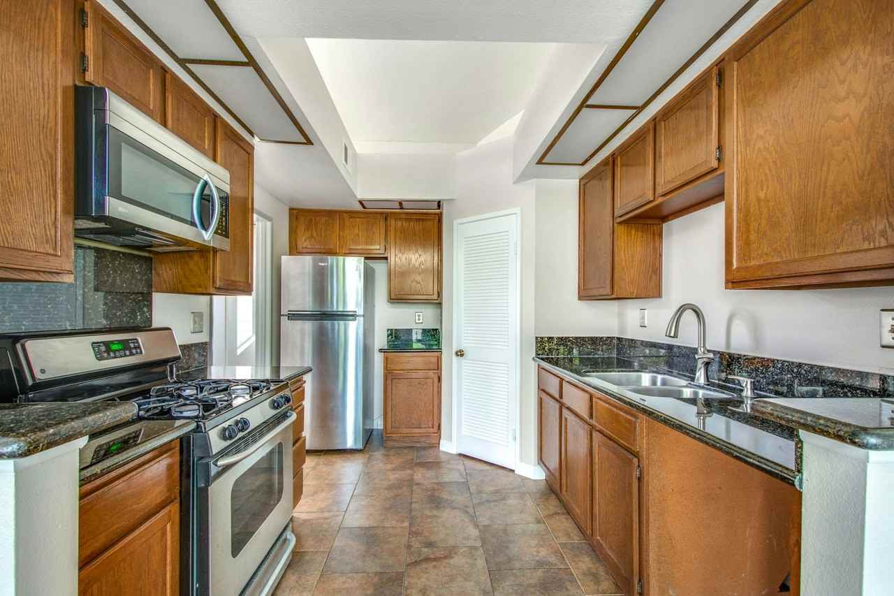 4900 North Grand Avenue - Photo 5 of 14