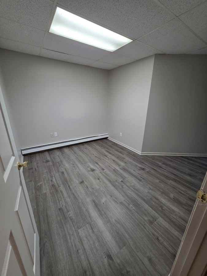 3349 Whitehall Rd - Photo 3 of 5