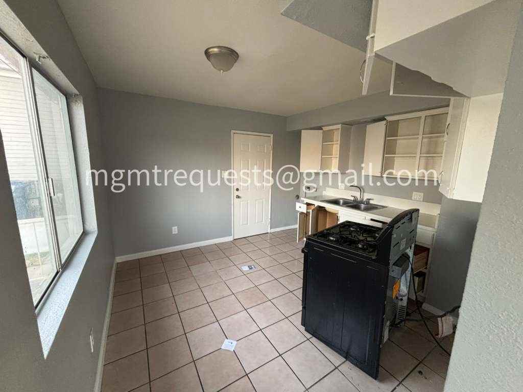 213 11th Street, Unit 213 - Photo 6 of 10