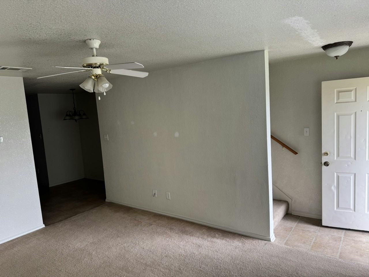 204 Meadow View Lane, Unit C - Photo 3 of 7