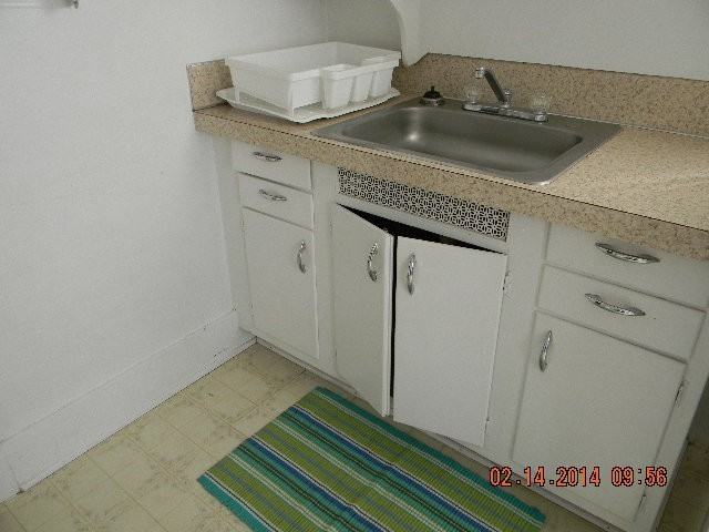 915 Lee St #1-2 - Photo 5 of 7