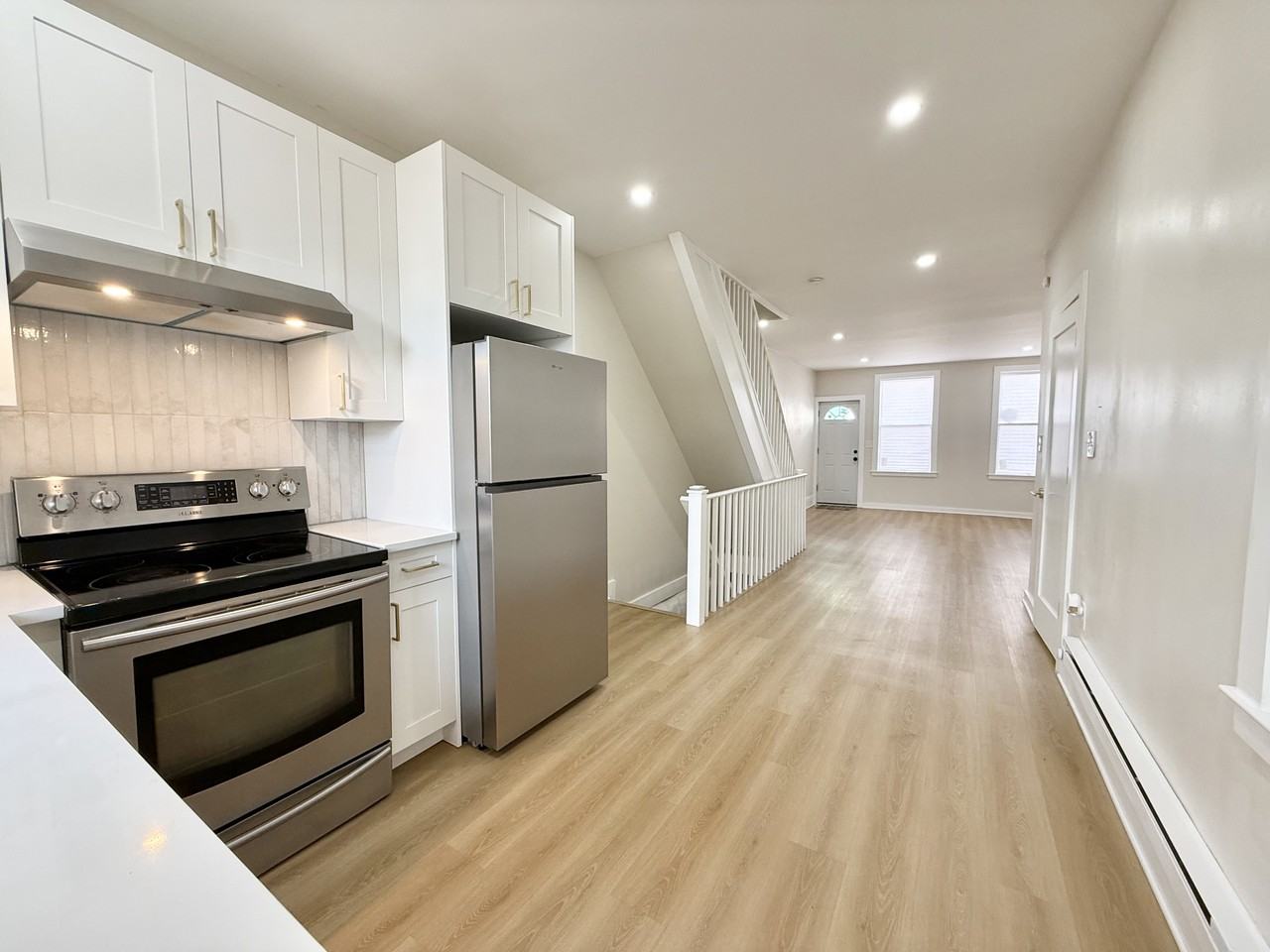 1945 N Stanley St - Photo 3 of 16