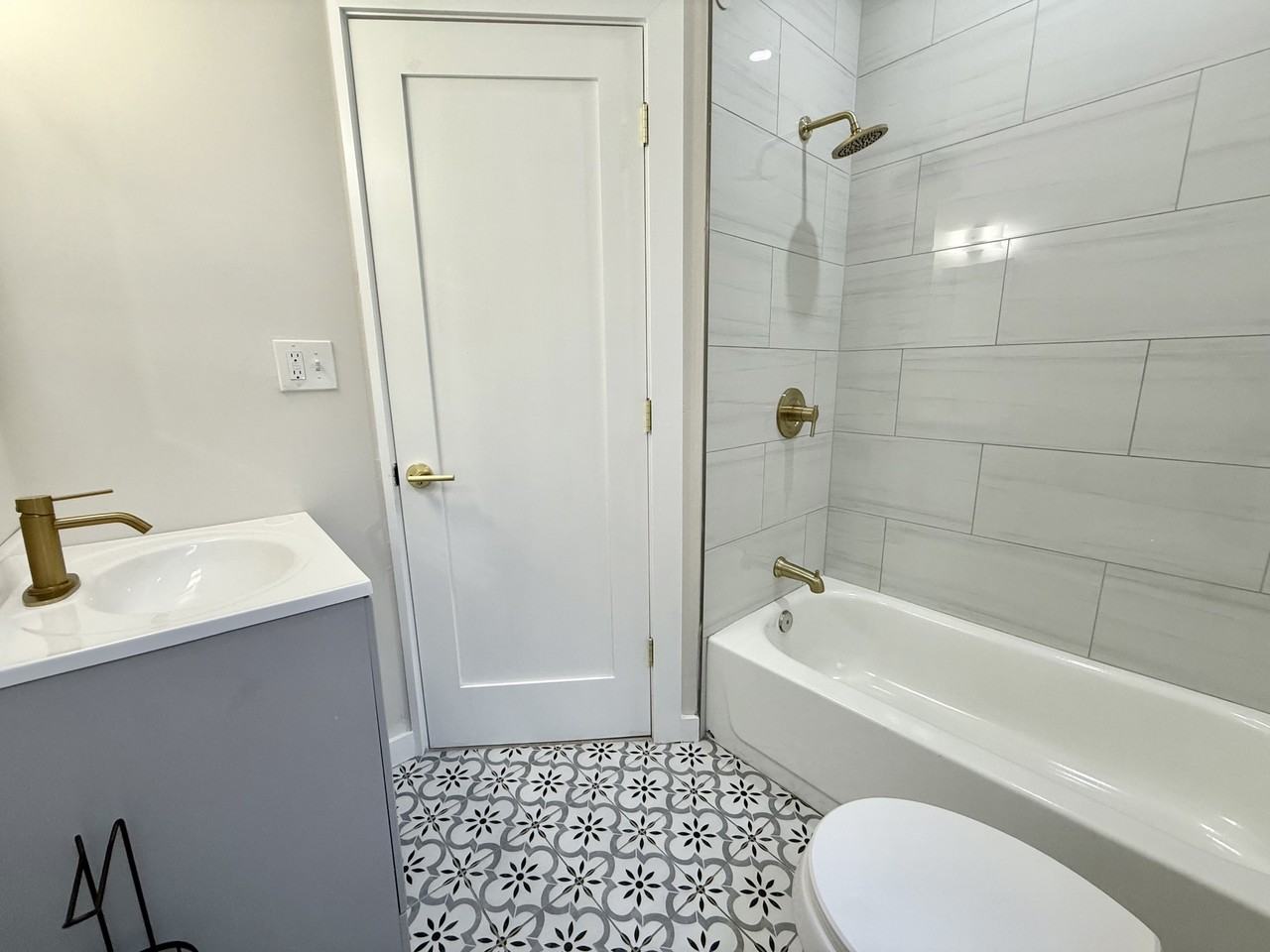 1945 N Stanley St - Photo 7 of 16