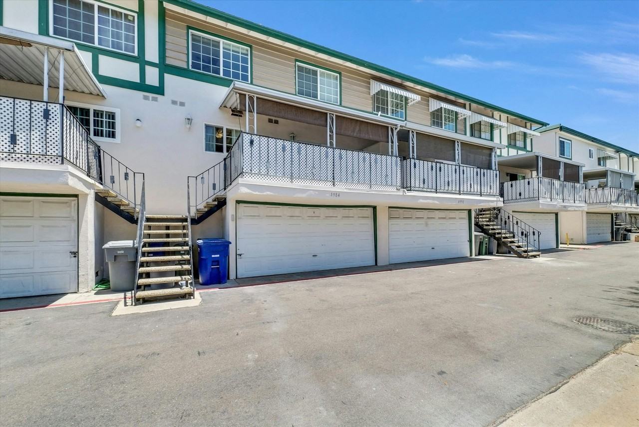 4984 Argyle Drive - Photo 2 of 18