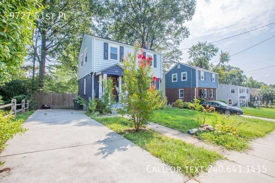 9727 51st Pl - Photo 3 of 31