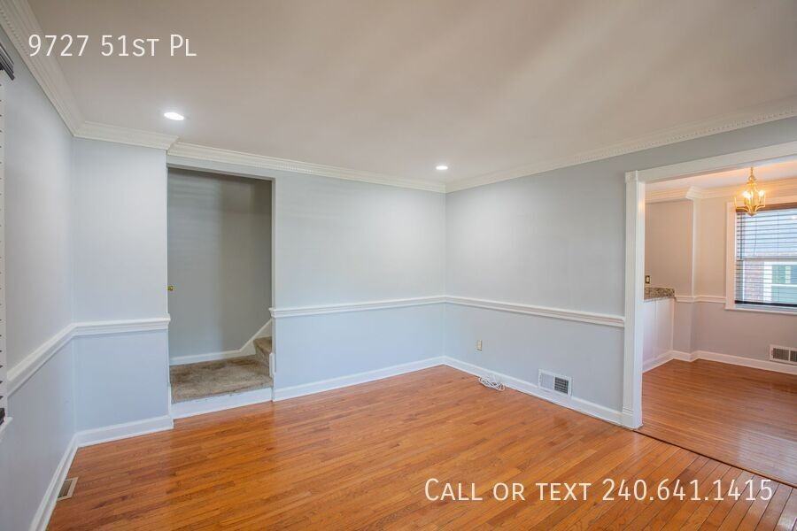 9727 51st Pl - Photo 6 of 31