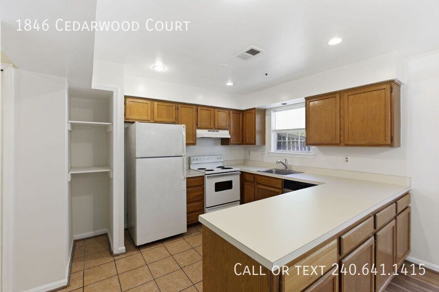 1846 Cedarwood Ct - Photo 6 of 20