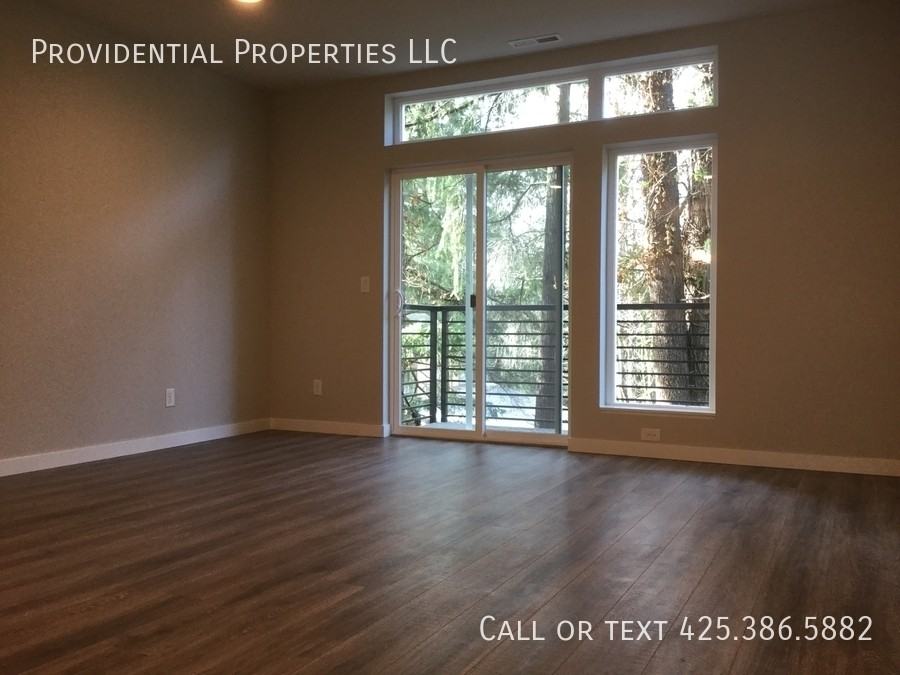 1571 139th Ln Ne - Photo 3 of 14