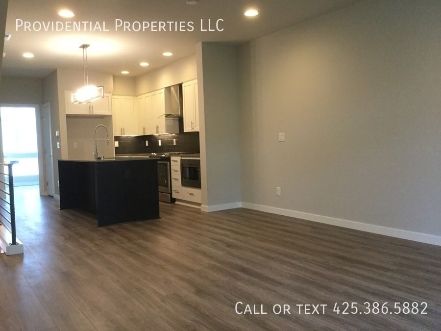 1571 139th Ln Ne - Photo 4 of 14