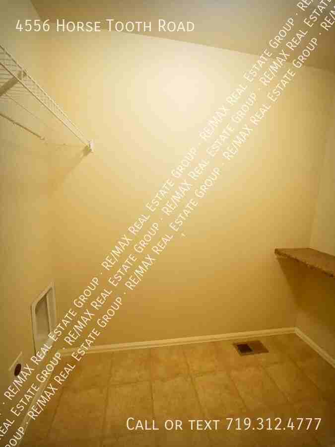 4556 Horse Tooth Rd - Photo 4 of 26