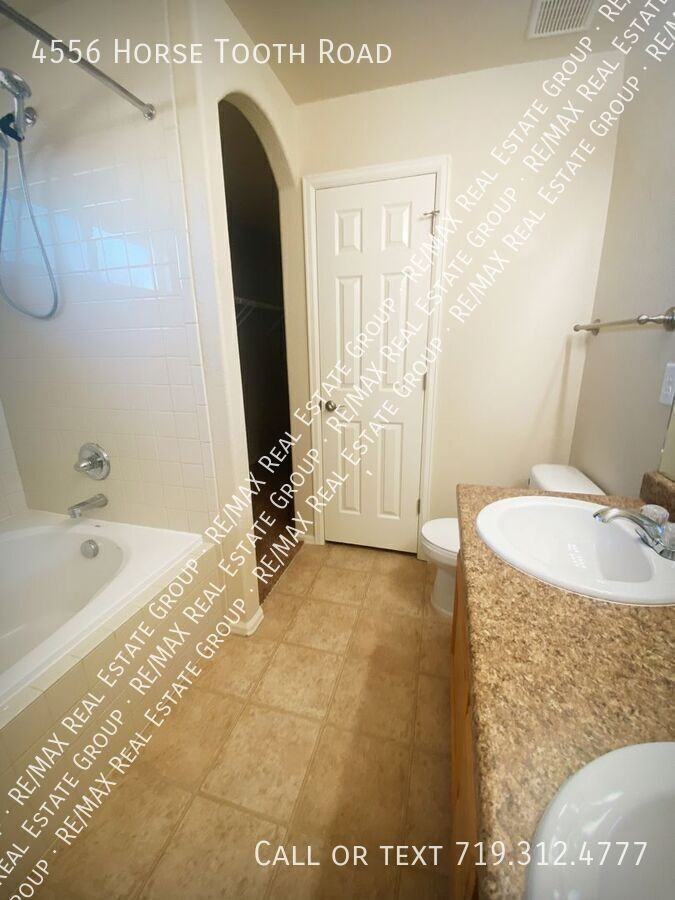 4556 Horse Tooth Rd - Photo 7 of 26