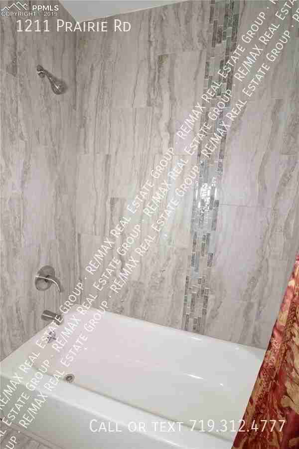 1211 Prairie Rd - Photo 7 of 18