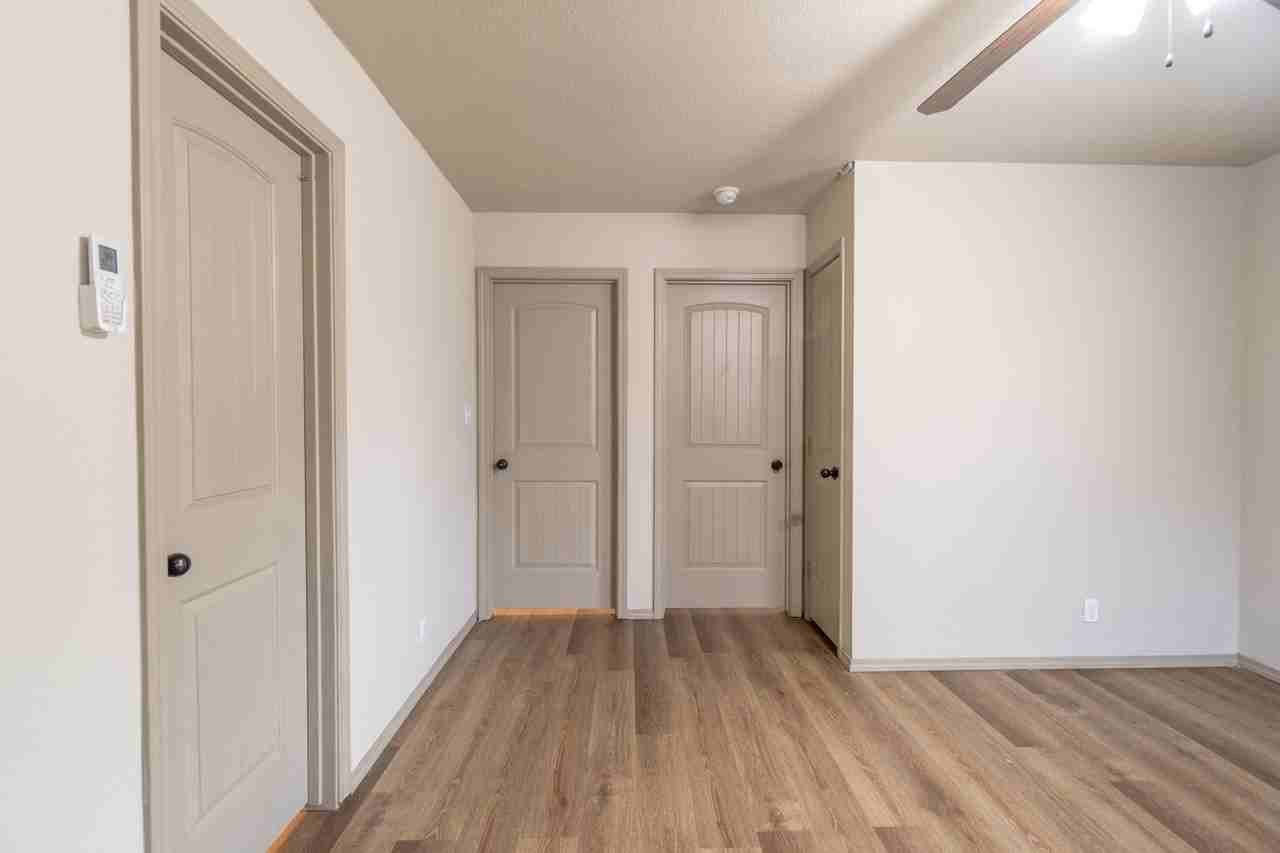 2120 N 13th St - Photo 6 of 11