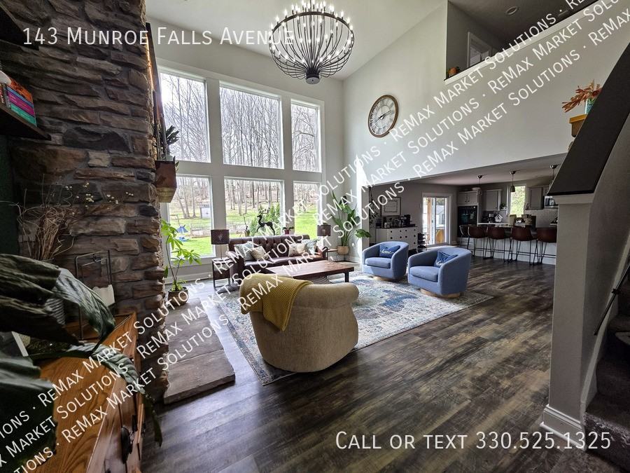 143 Munroe Falls Ave - Photo 4 of 20