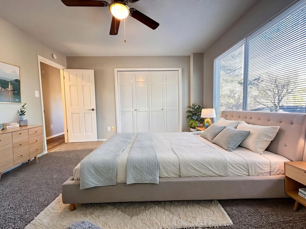 2015 Pine Grove Ave - Photo 2 of 11