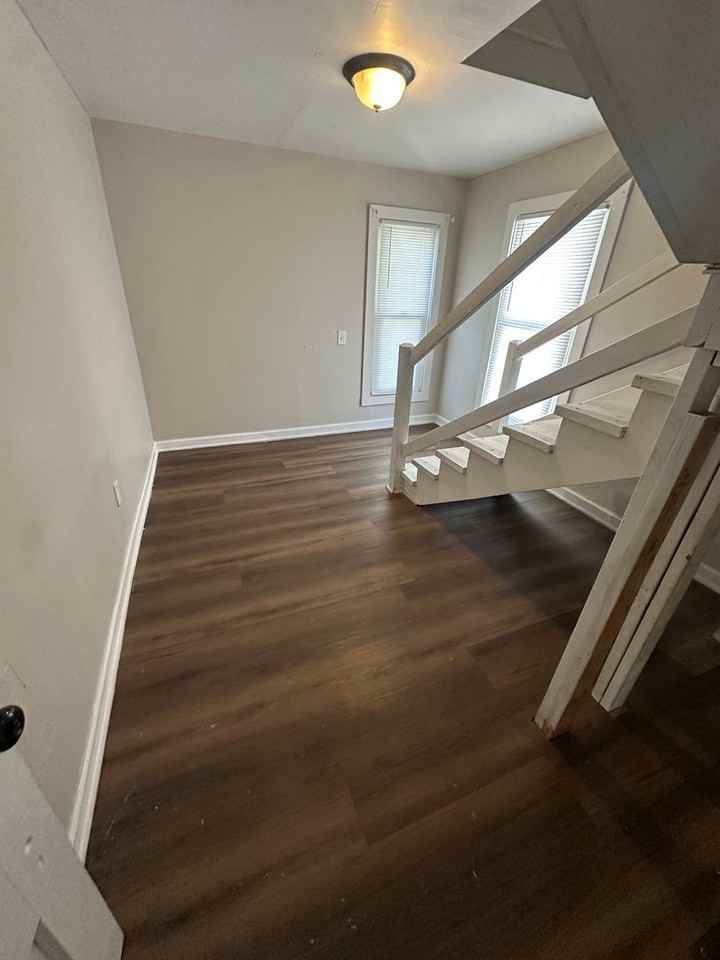 2900 E 21st St - Photo 7 of 13
